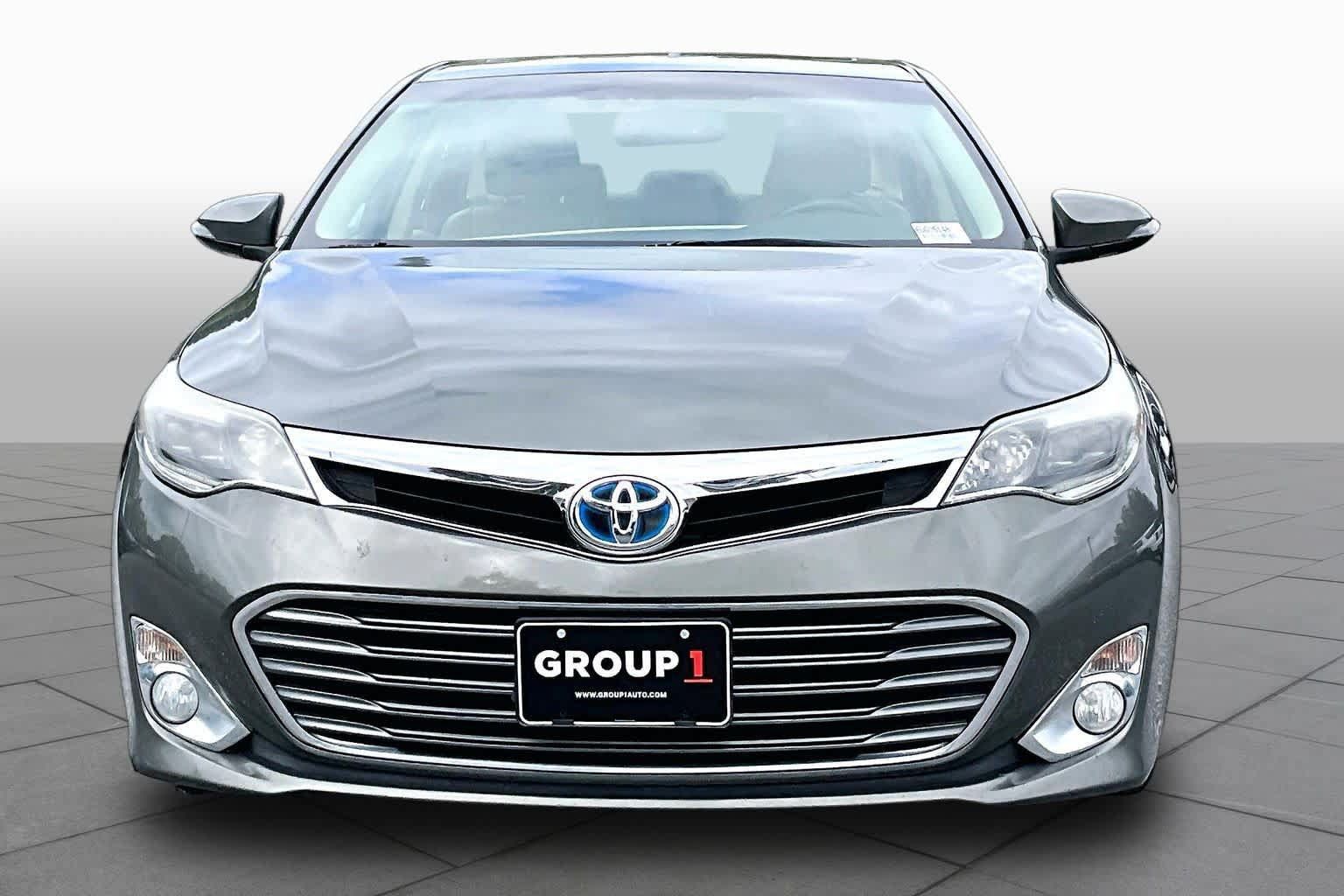 Used 2014 Toyota Avalon Limited FWD image 4