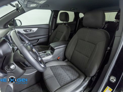 Used 2020 Chevrolet Blazer LT FWD image 22