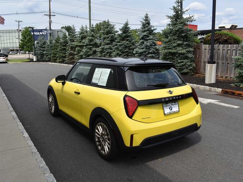 Used 2025 MINI Cooper S FWD image 7