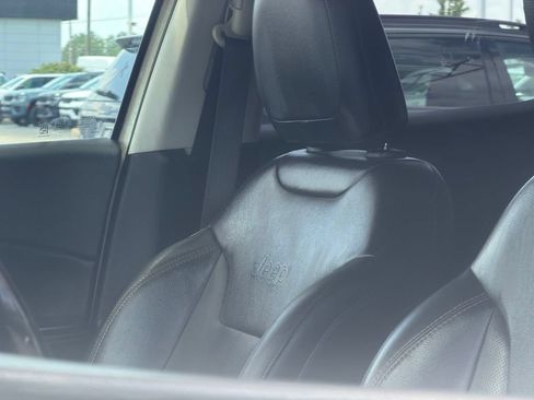 Used 2019 Jeep Compass Limited AWD/4WD image 14