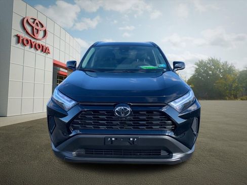 Used 2025 Toyota RAV4 XLE AWD/4WD image 8