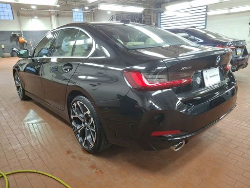 Used 2025 BMW 330i xDrive Sedan w/ Premium Package image 6