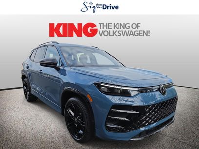 New 2025 Volkswagen Tiguan SE R-Line