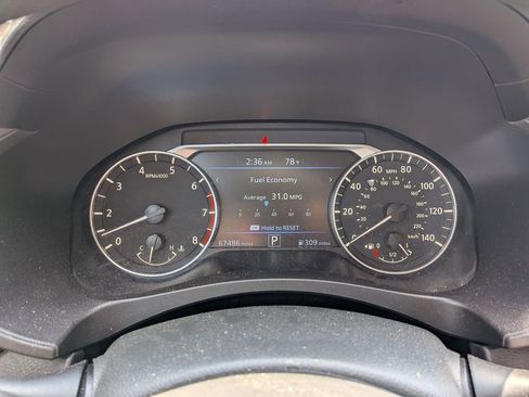 Used 2024 Nissan Altima 2.5 SV FWD image 22