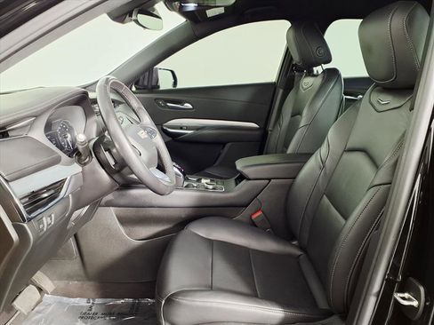 Certified 2023 Cadillac XT4 Premium Luxury w/ Driver Assist Package image 17