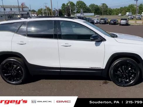 Used 2023 GMC Terrain SLT w/ Elevation Edition AWD/4WD image 8