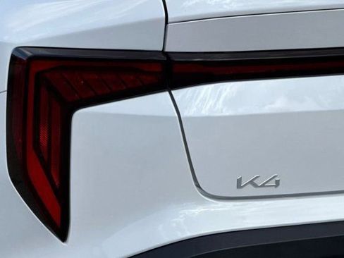 Used 2025 Kia K4 LXS image 28