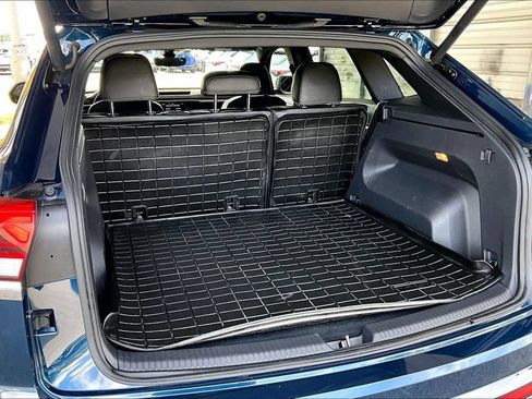 Used 2021 Volkswagen Atlas Cross Sport SEL w/ Cross Sport MDO Package AWD/4WD image 34