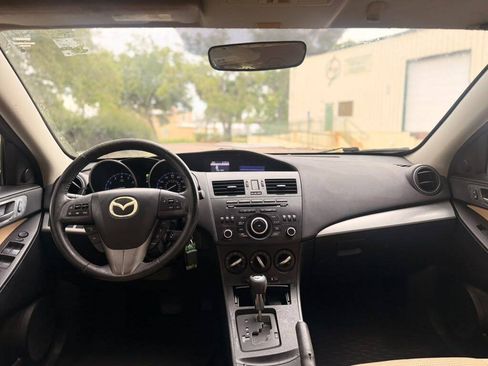 Used 2012 MAZDA MAZDA3 i Touring FWD image 10
