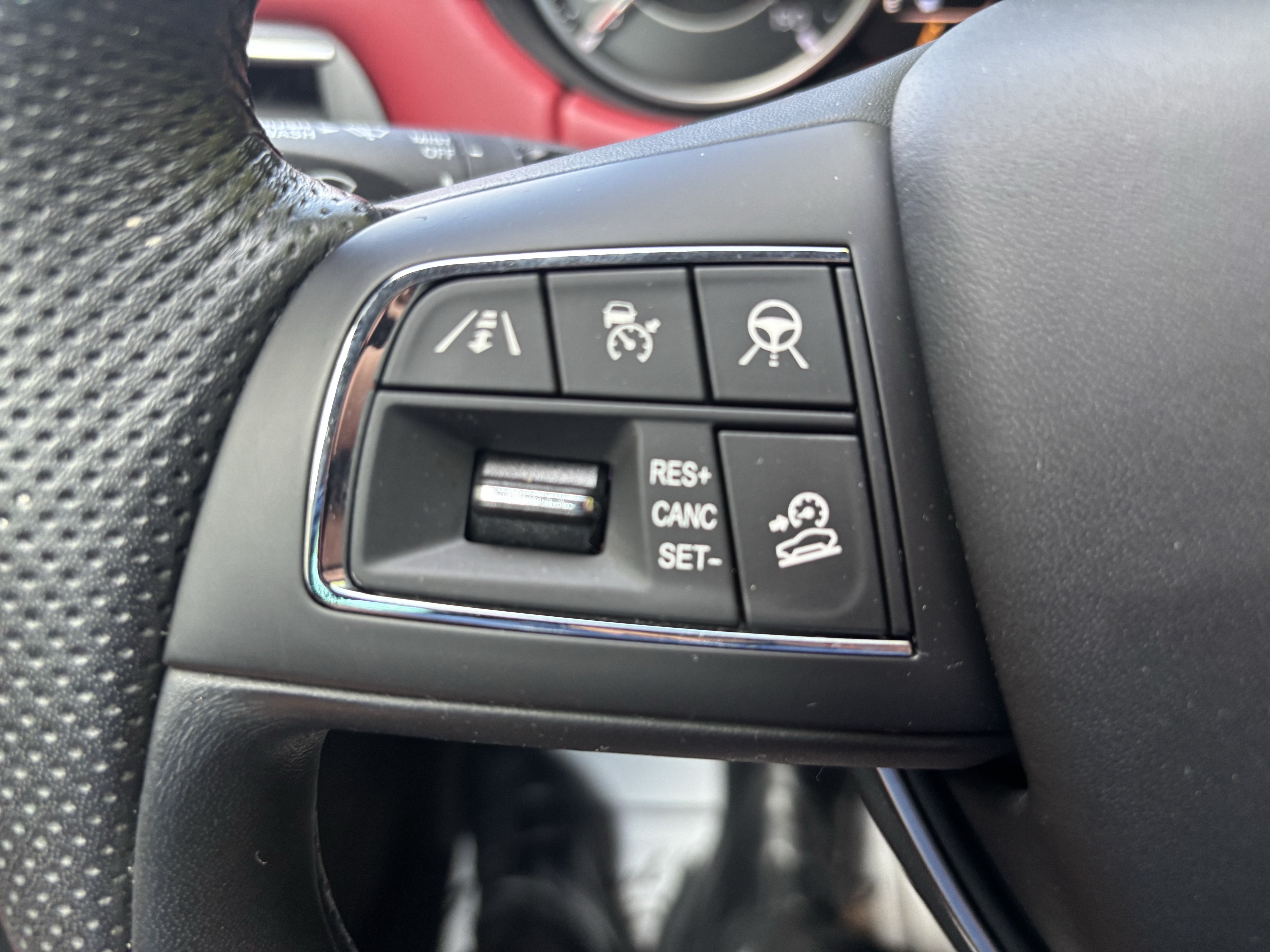 Used 2023 Maserati Levante GT AWD/4WD image 28