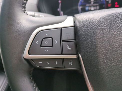 Used 2025 Toyota Grand Highlander FWD image 29
