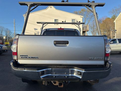 Used 2014 Toyota Tacoma 4x4 Double Cab w/ SR5 Package image 6