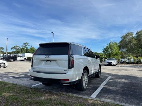 Used 2023 Cadillac Escalade Premium Luxury w/ Performance Package AWD/4WD image 9