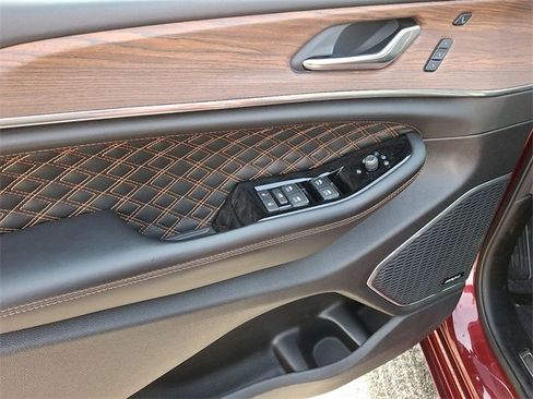 Certified 2024 Jeep Grand Cherokee Summit image 10