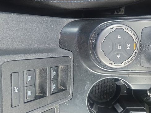 Used 2024 Ford Bronco Outer Banks AWD/4WD image 16