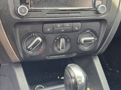 Used 2012 Volkswagen Jetta SE image 13