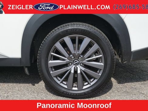 Used 2023 Nissan Pathfinder SL w/ SL Premium Package AWD/4WD image 9