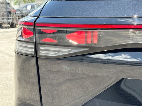 New 2026 Volkswagen Tiguan SEL R-Line AWD/4WD image 11