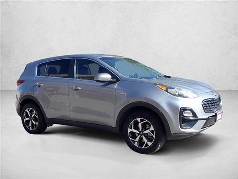 Used 2022 Kia Sportage LX AWD/4WD image 6