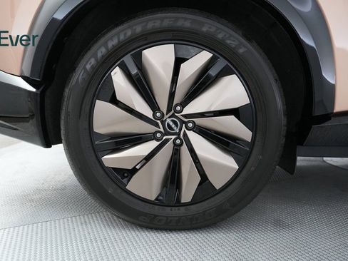 Used 2024 Nissan Ariya AWD image 17