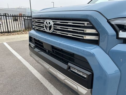 Used 2025 Toyota 4Runner Limited w/ Tow Technology Package image 16