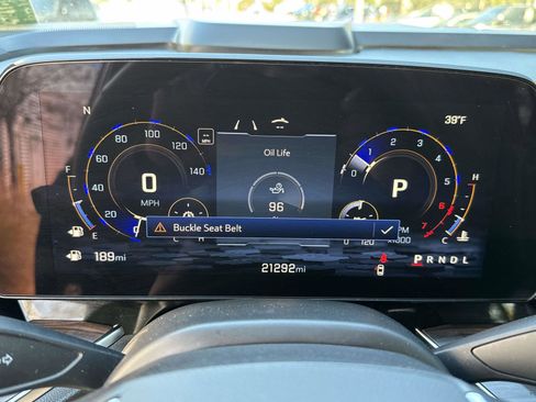 Used 2025 Chevrolet Suburban Premier image 31