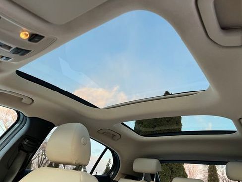 Used 2019 Mercedes-Benz GLA 250 4MATIC image 19