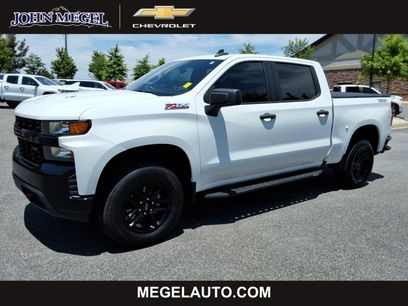 Certified 2021 Chevrolet Silverado 1500 Custom Trail Boss w/ LPO, Dark Essentials Package