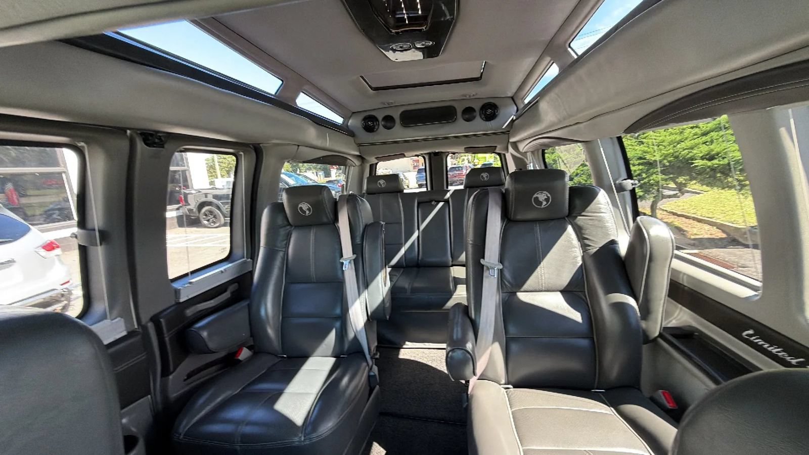 Used 2019 GMC Savana 2500 w/ Enhanced Convenience Package RWD image 50