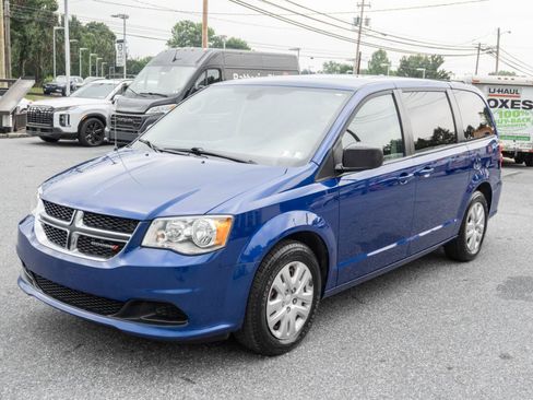 Used 2018 Dodge Grand Caravan SE w/ UConnect Hands-Free Group FWD image 6