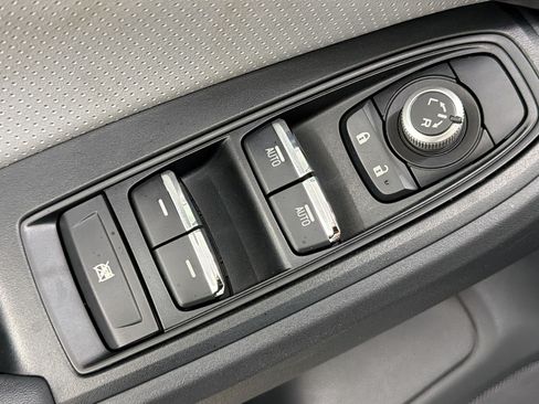 Used 2023 Subaru Crosstrek 2.5i Limited w/ Moonroof Package AWD/4WD image 24