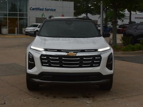 New 2026 Chevrolet Equinox LT w/ Safety and Technology Package FWD image 2