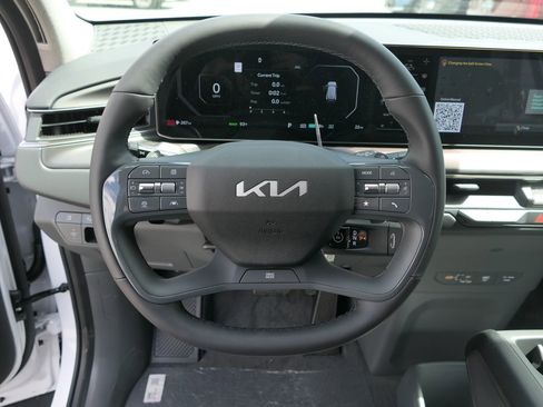 New 2026 Kia EV9 Light image 17