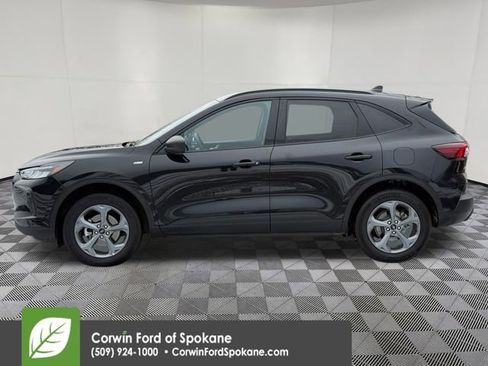 Certified 2025 Ford Escape ST-Line image 11