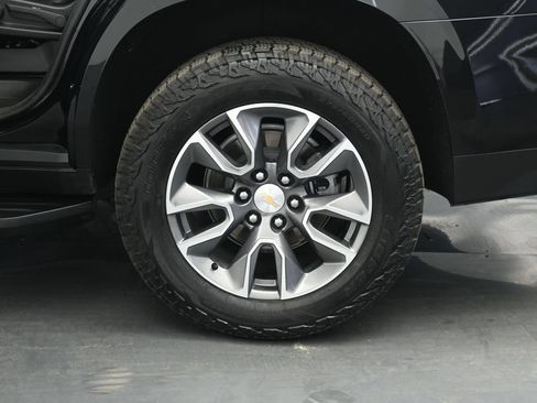 Used 2024 Chevrolet Tahoe LT w/ LT Signature Plus Package RWD image 25
