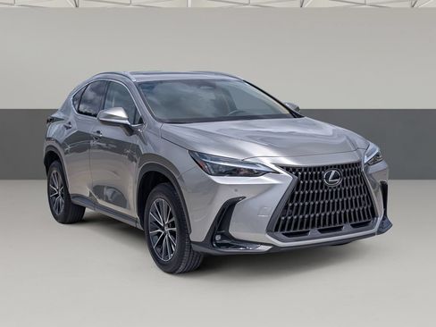 Used 2025 Lexus NX 250 FWD w/ Towing Package (2000 Lbs) image 2