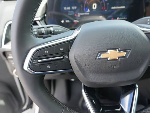 New 2025 Chevrolet Suburban Premier image 26