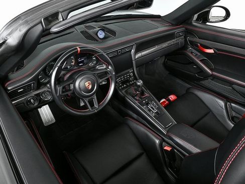 Used 2019 Porsche 911 Speedster image 34