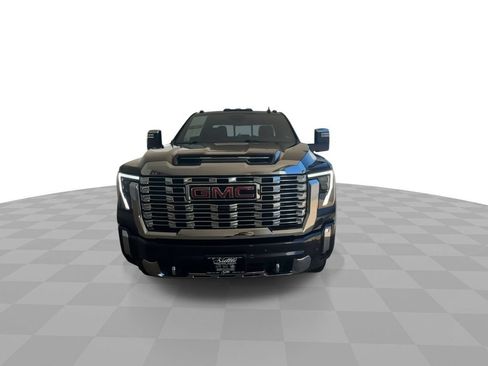 Certified 2025 GMC Sierra 2500 Denali w/ Denali Reserve Package AWD/4WD image 3
