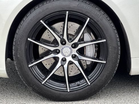 Used 2015 Mercedes-Benz S 550 Sedan image 26