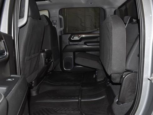 Used 2024 Chevrolet Silverado 1500 LT Trail Boss w/ Convenience Package II image 32