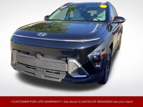 Used 2025 Hyundai Kona SEL FWD image 6