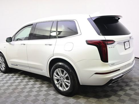 Certified 2023 Cadillac XT6 Luxury AWD/4WD image 3