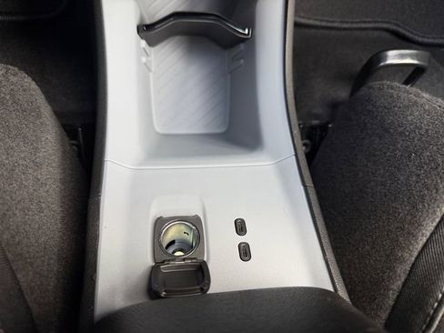 New 2027 Chevrolet Bolt LT w/ Comfort Package FWD image 26
