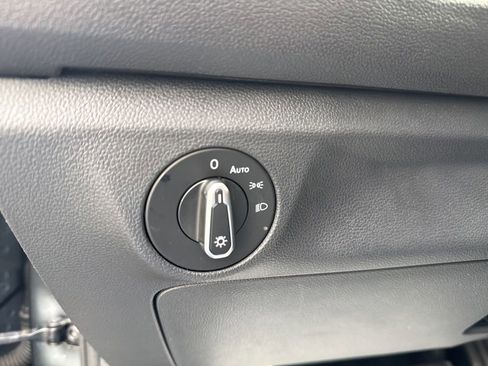 Used 2024 Volkswagen Jetta Sport image 17