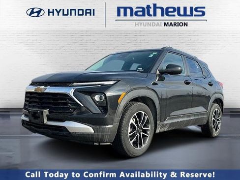 Used 2024 Chevrolet TrailBlazer LT image 1