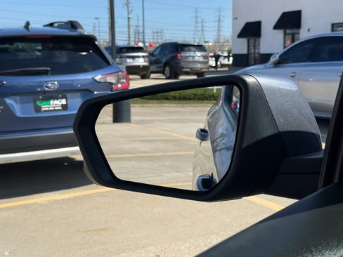 Used 2018 GMC Terrain SLE image 34