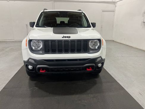 Used 2023 Jeep Renegade Trailhawk image 2
