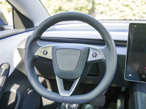 Used 2025 Tesla Model 3 Long Range RWD image 14
