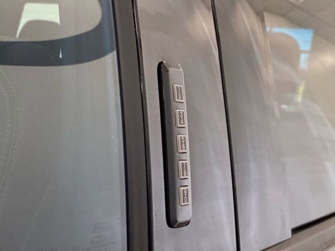 Used 2020 Ford F150 Lariat w/ Equipment Group 502A Luxury image 23